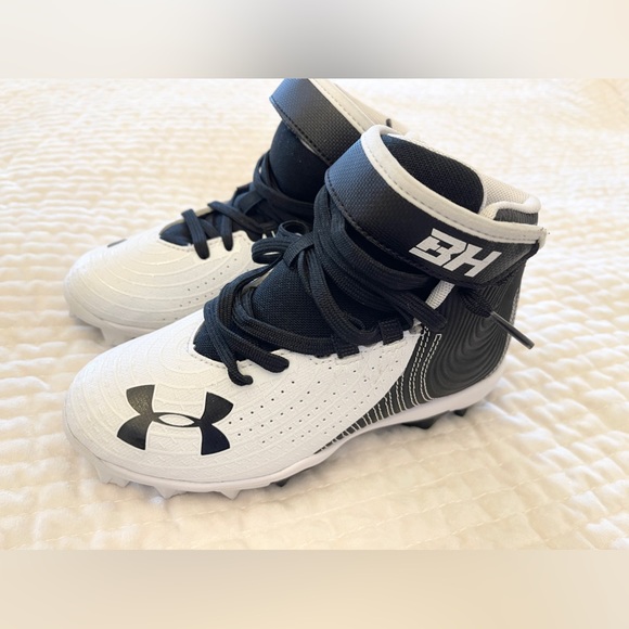 NWOB Kids UA Baseball Cleats - Picture 4 of 5